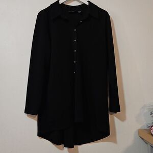 Attitudes by Renee  button front  textured tunic black us L